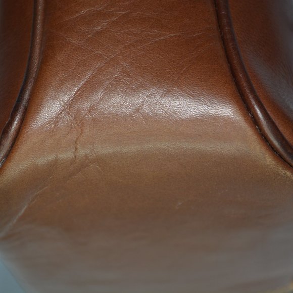 Gucci 1970's script logo leather shoulder bag - Picture 5 of 10